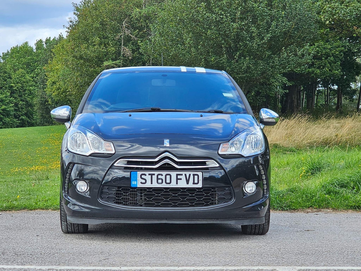 Used Citroen DS3 2010 for sale - 76086571: Photo 2