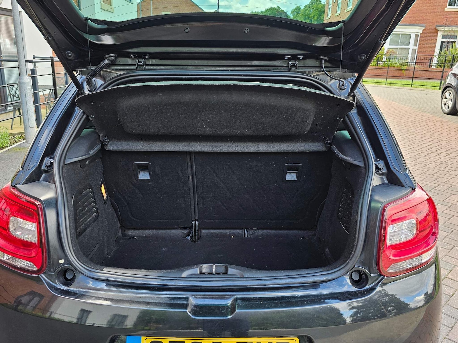 Used Citroen DS3 2010 for sale - 76086571: Photo 30