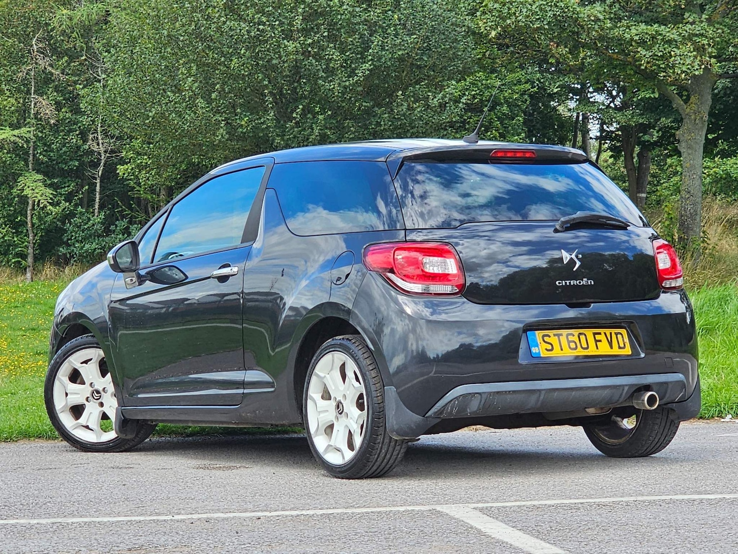 Used Citroen DS3 2010 for sale - 76086571: Photo 6