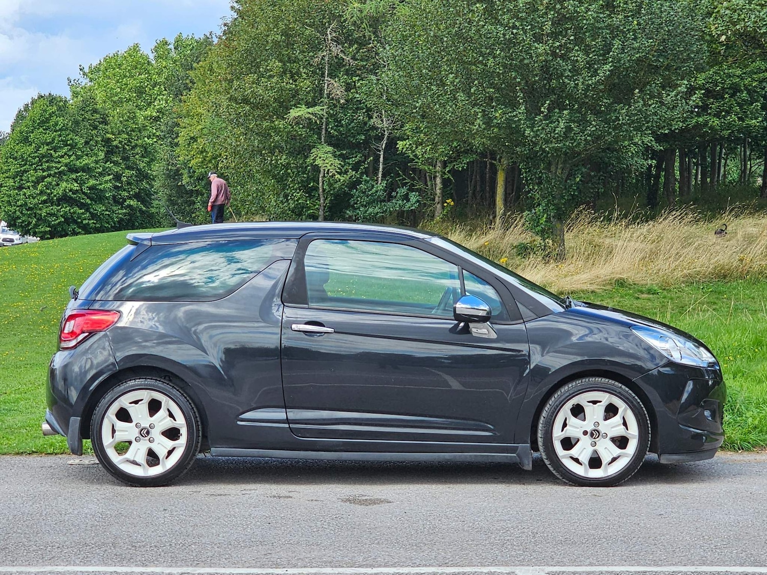 Used Citroen DS3 2010 for sale - 76086571: Photo 8
