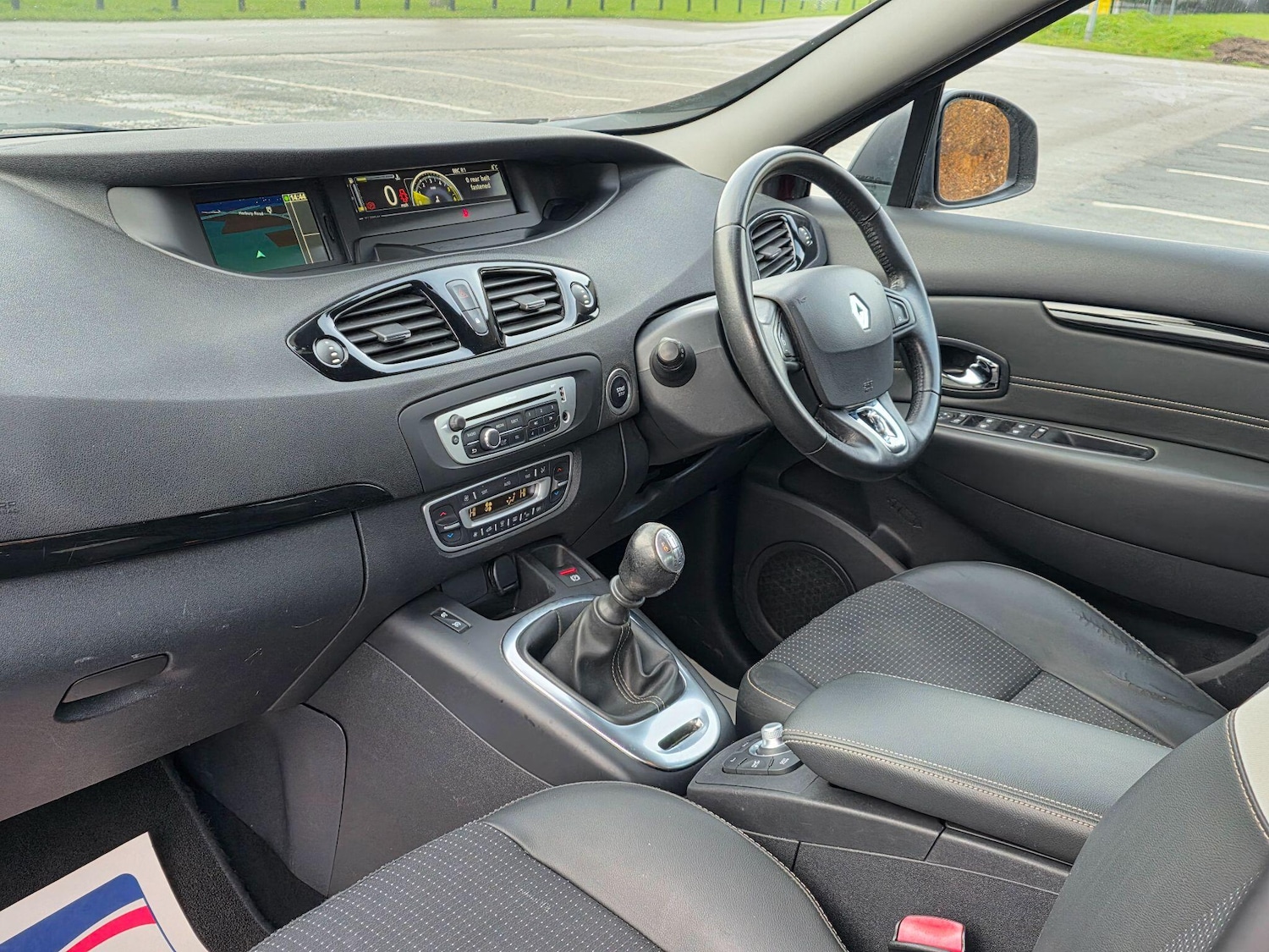 Used Renault Scenic 2015 for sale - 77158073: Photo 11