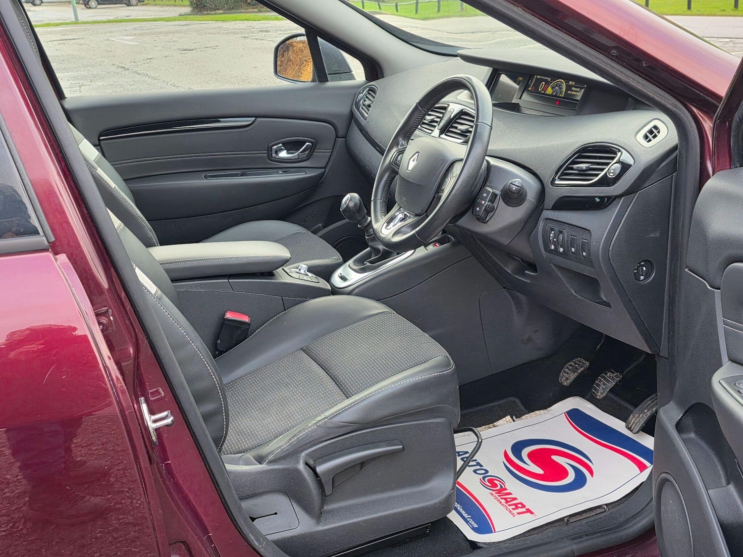 Used Renault Scenic 2015 for sale - 77158073: Photo 22