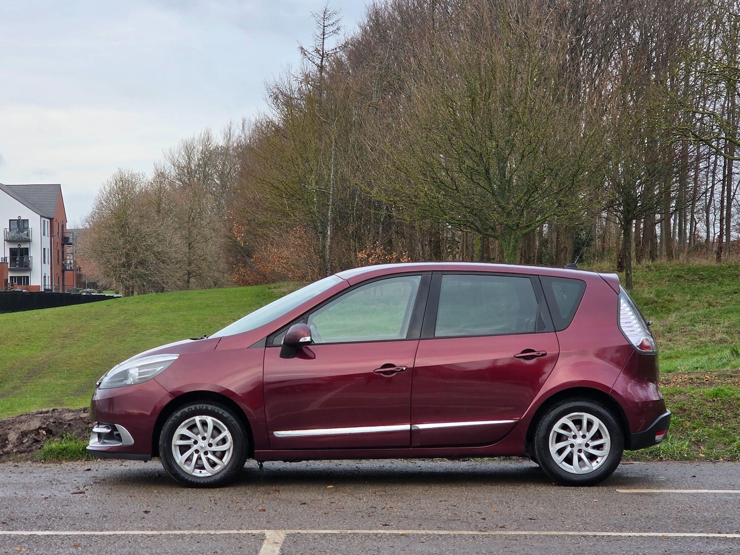 Used Renault Scenic 2015 for sale - 77158073: Photo 4