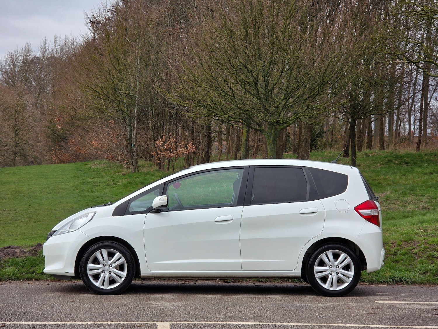 Used Honda Jazz 2013 for sale - 77786303: Photo 4