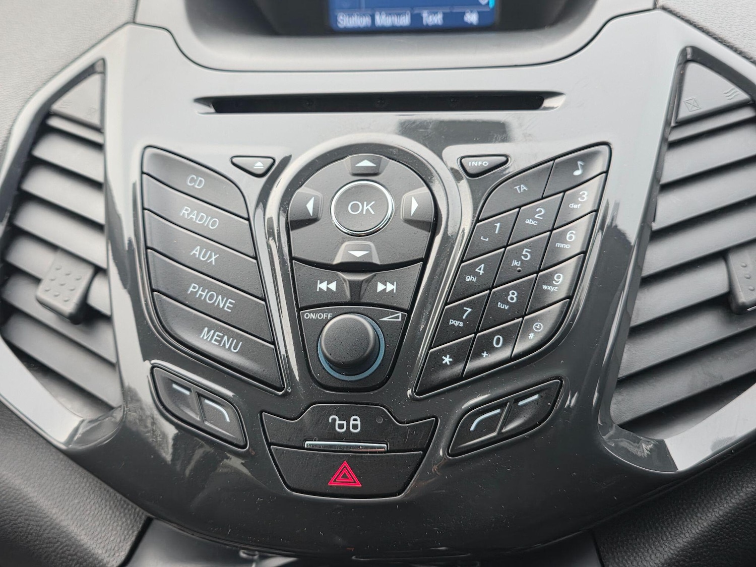 Used Ford Ecosport 2017 for sale - 77145918: Photo 27