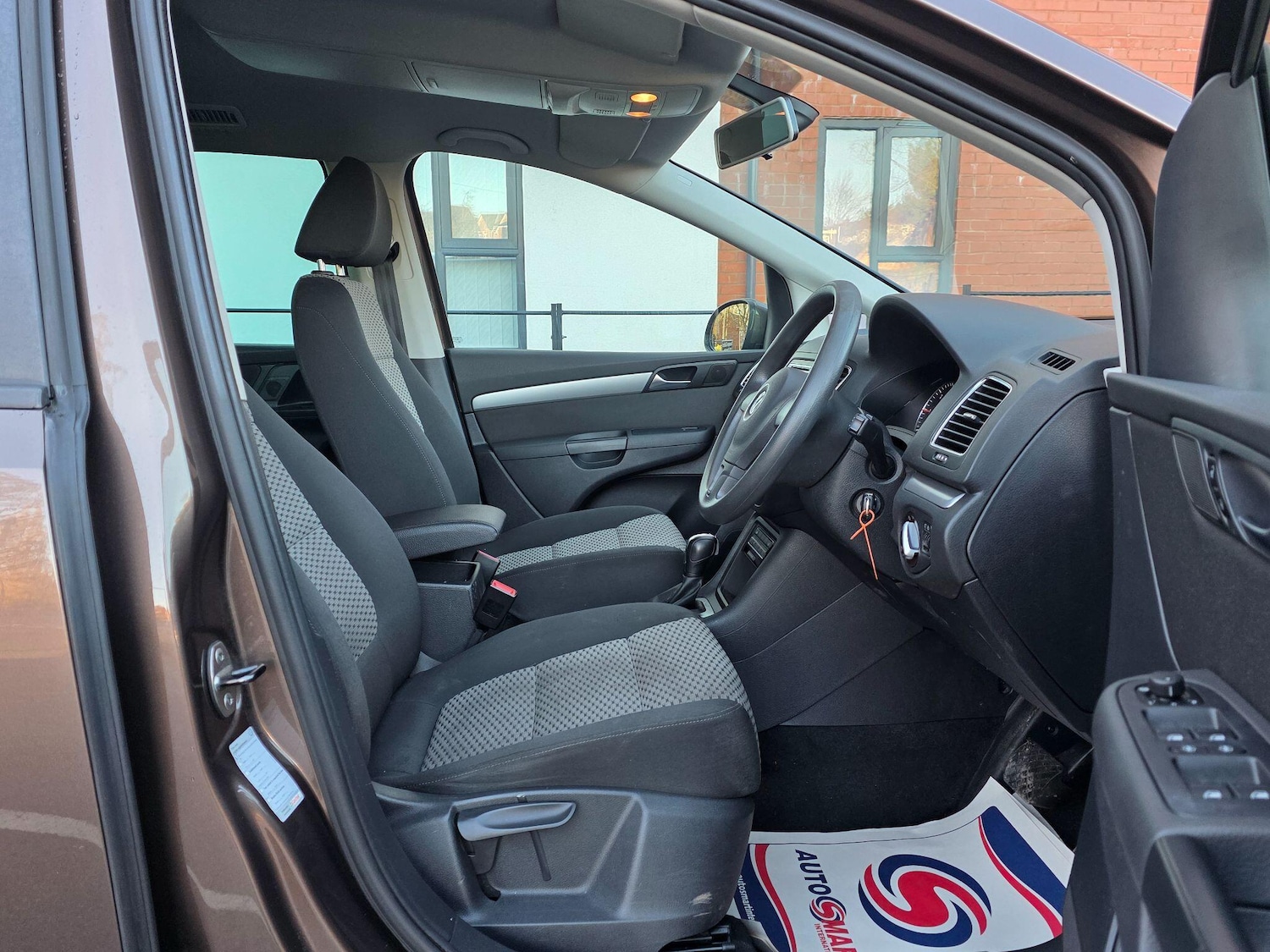 Used Volkswagen Sharan 2012 for sale - 76788400: Photo 30