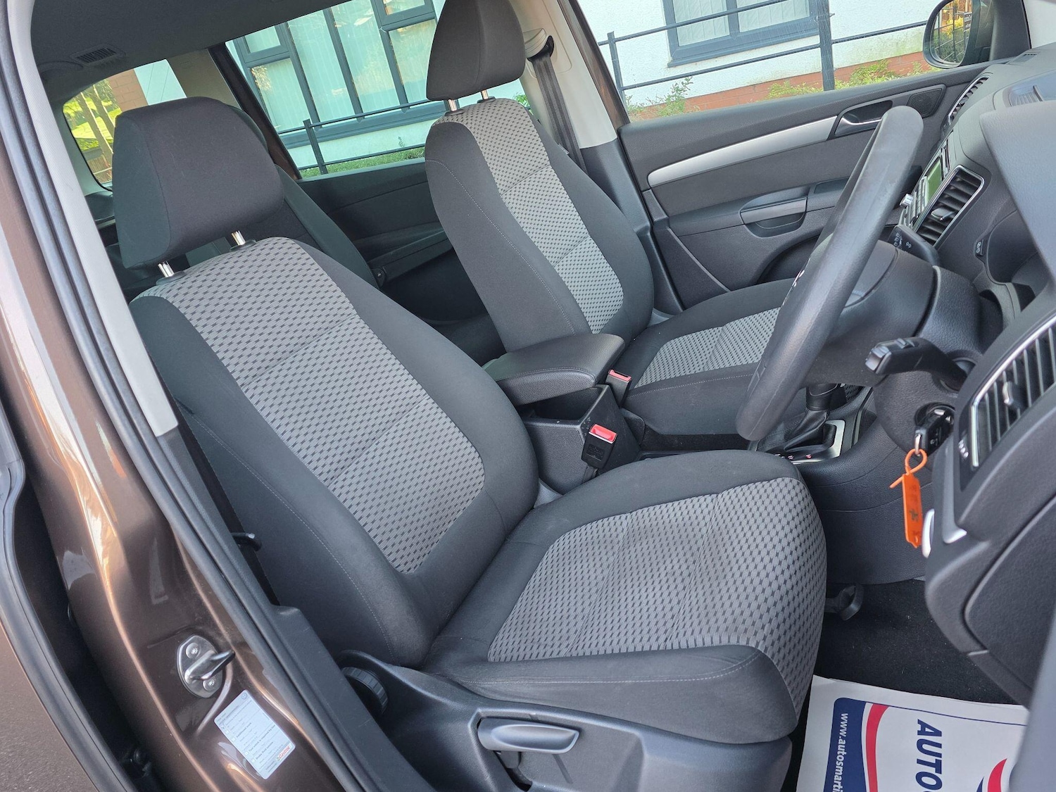 Used Volkswagen Sharan 2012 for sale - 76788400: Photo 31