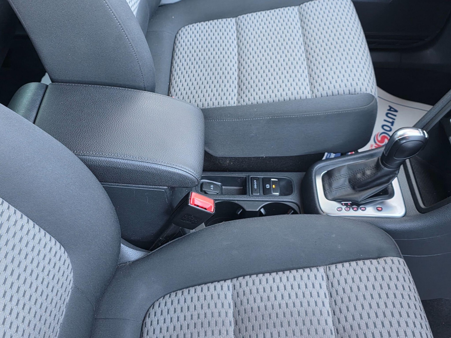 Used Volkswagen Sharan 2012 for sale - 76788400: Photo 41