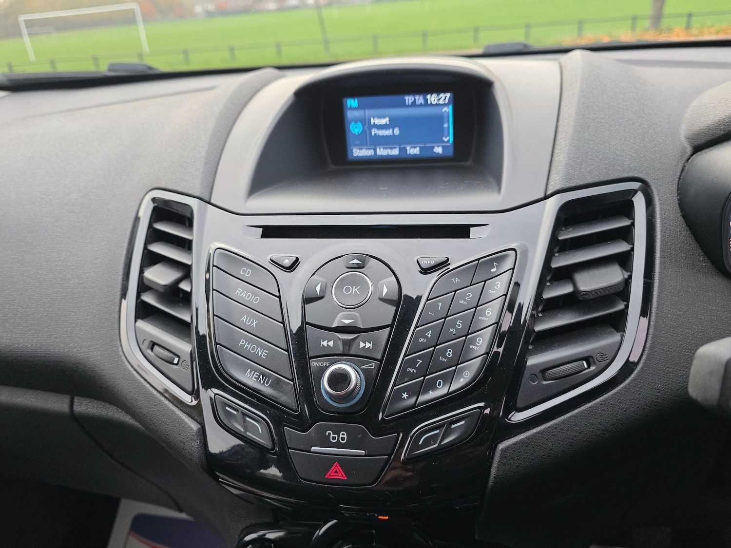 Used Ford Fiesta 2016 for sale - 76501210: Photo 24