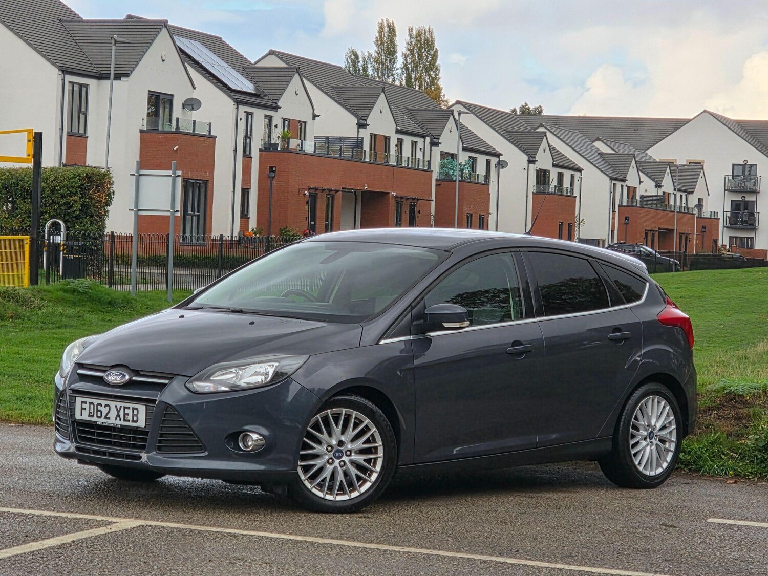 Used Ford Focus 2013 for sale - 76327983: Photo 3