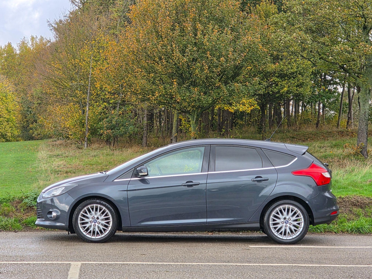 Used Ford Focus 2013 for sale - 76327983: Photo 4