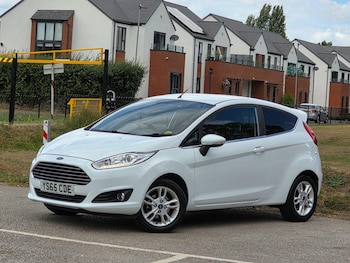 Used Ford Fiesta 2015 for sale - 75698591: Photo