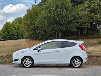 Used Ford Fiesta 2015 for sale - 75698591: Photo