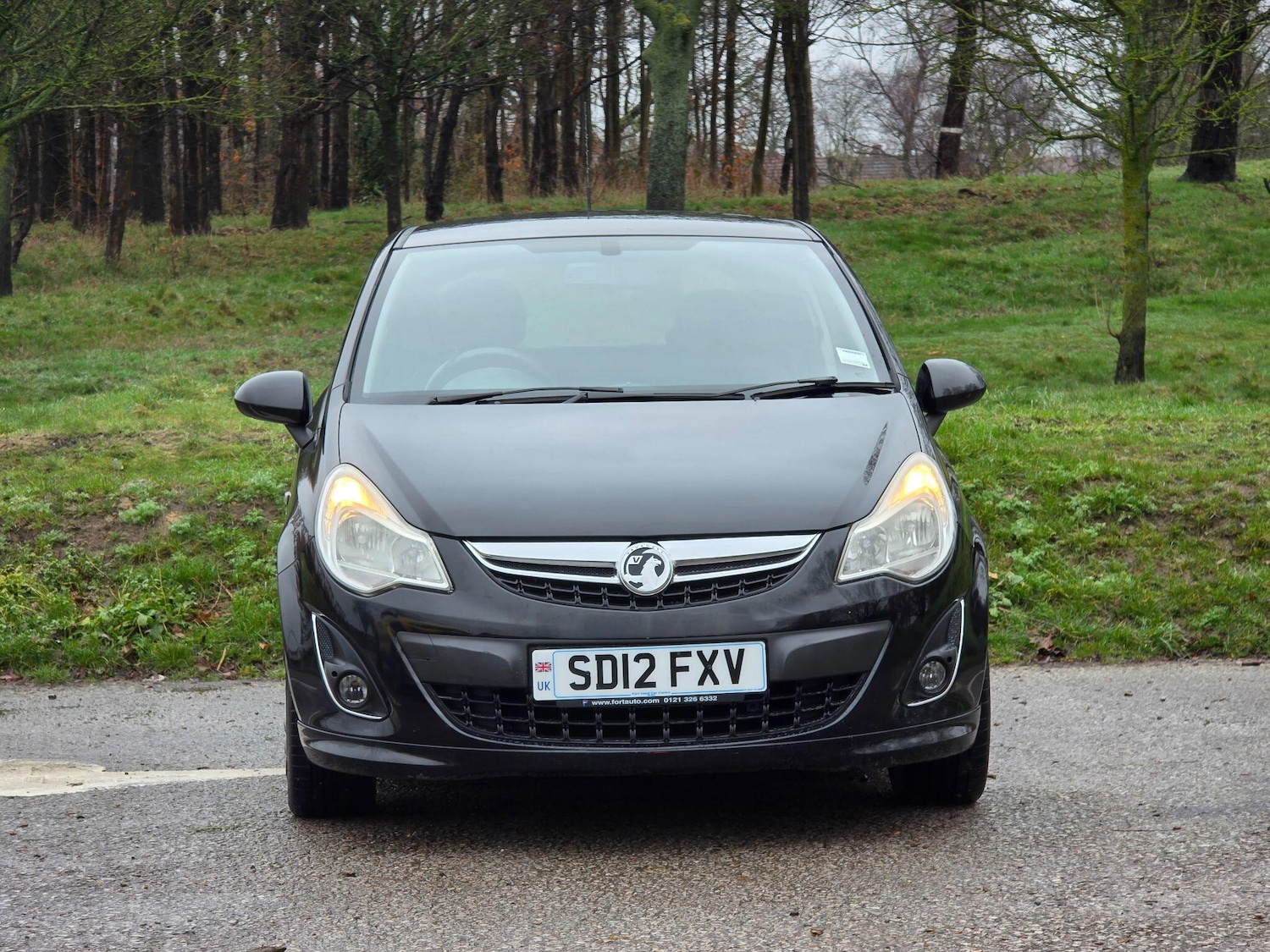 Used Vauxhall Corsa 2012 for sale - 77526274: Photo 2