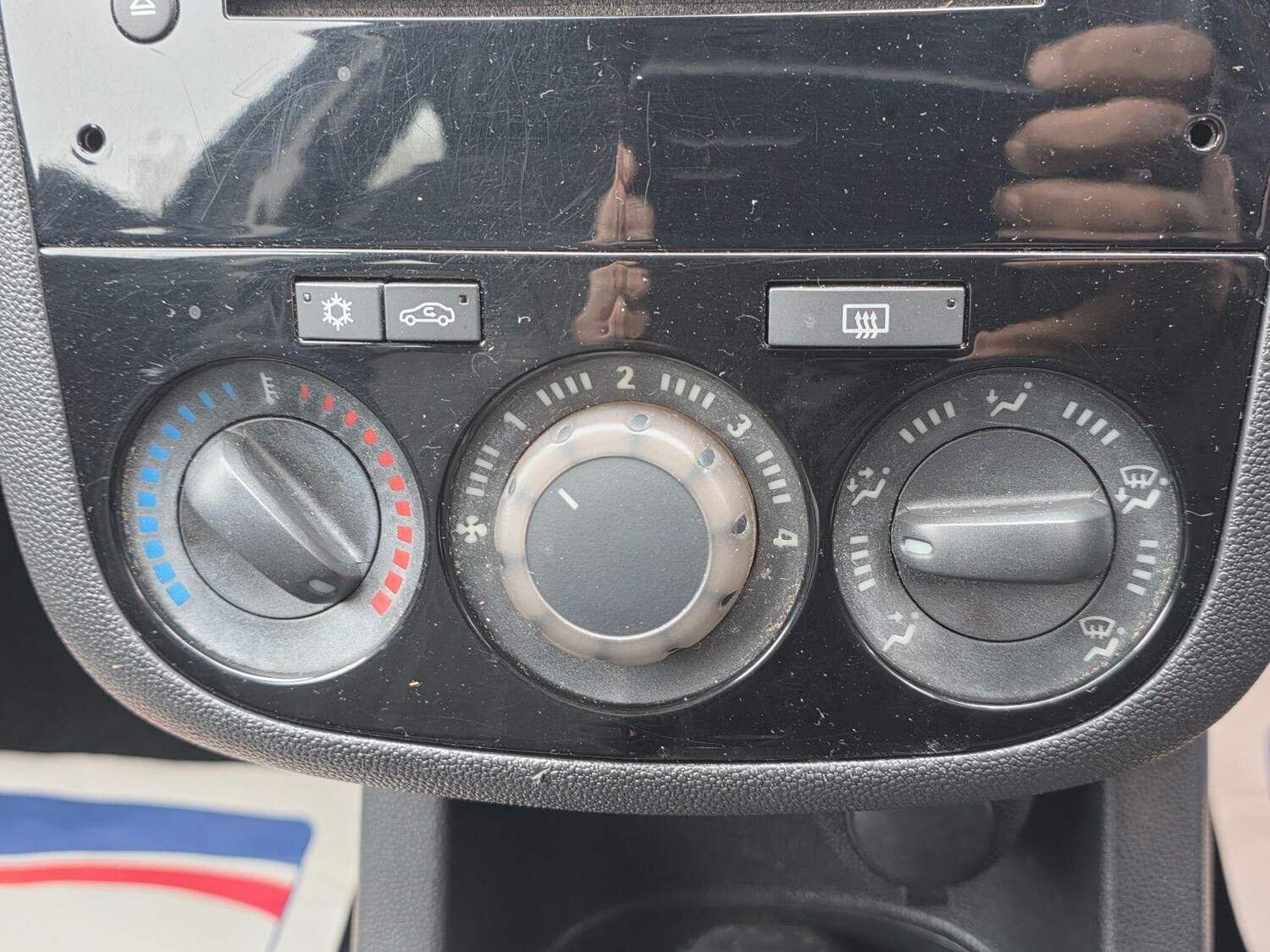 Used Vauxhall Corsa 2012 for sale - 77526274: Photo 25