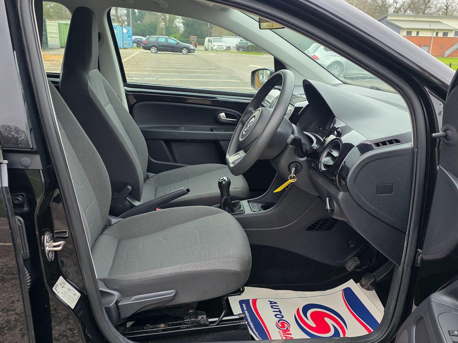 Used Volkswagen up! 2015 for sale - 77428314: Photo 23