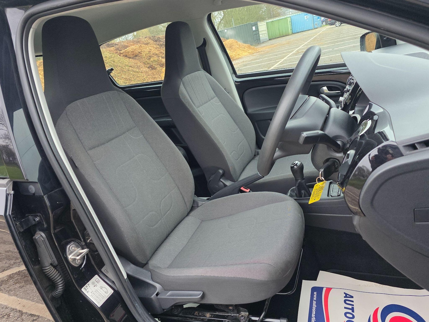 Used Volkswagen up! 2015 for sale - 77428314: Photo 24