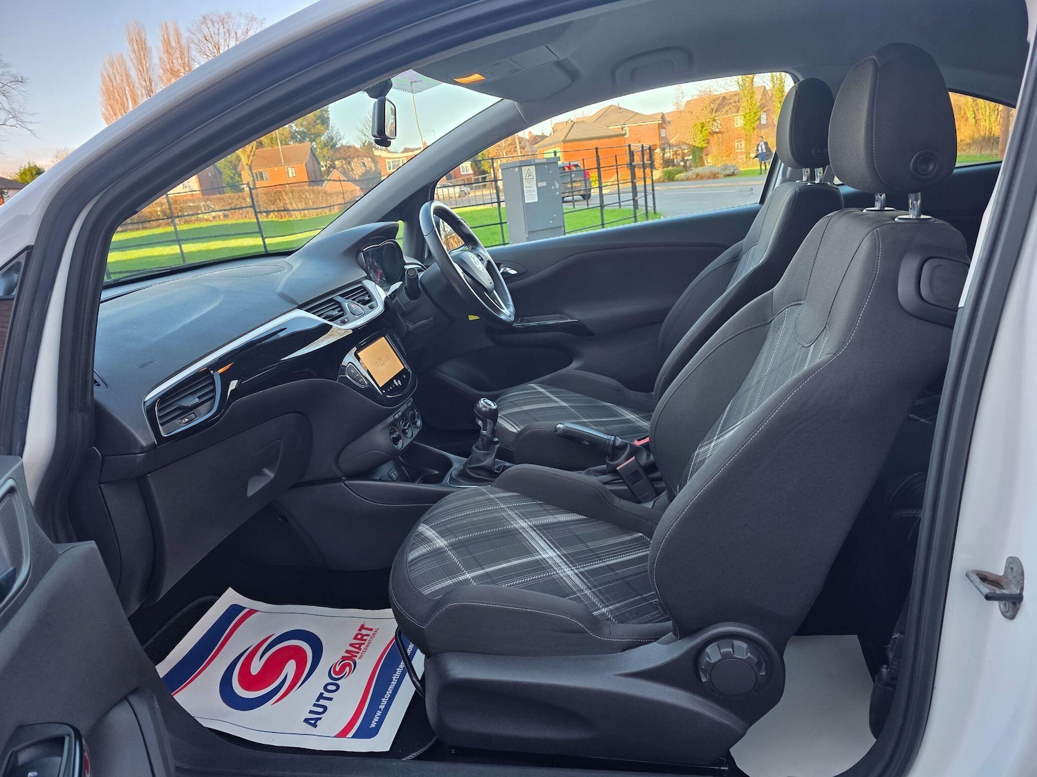 Used Vauxhall Corsa 2015 for sale - 77010628: Photo 10