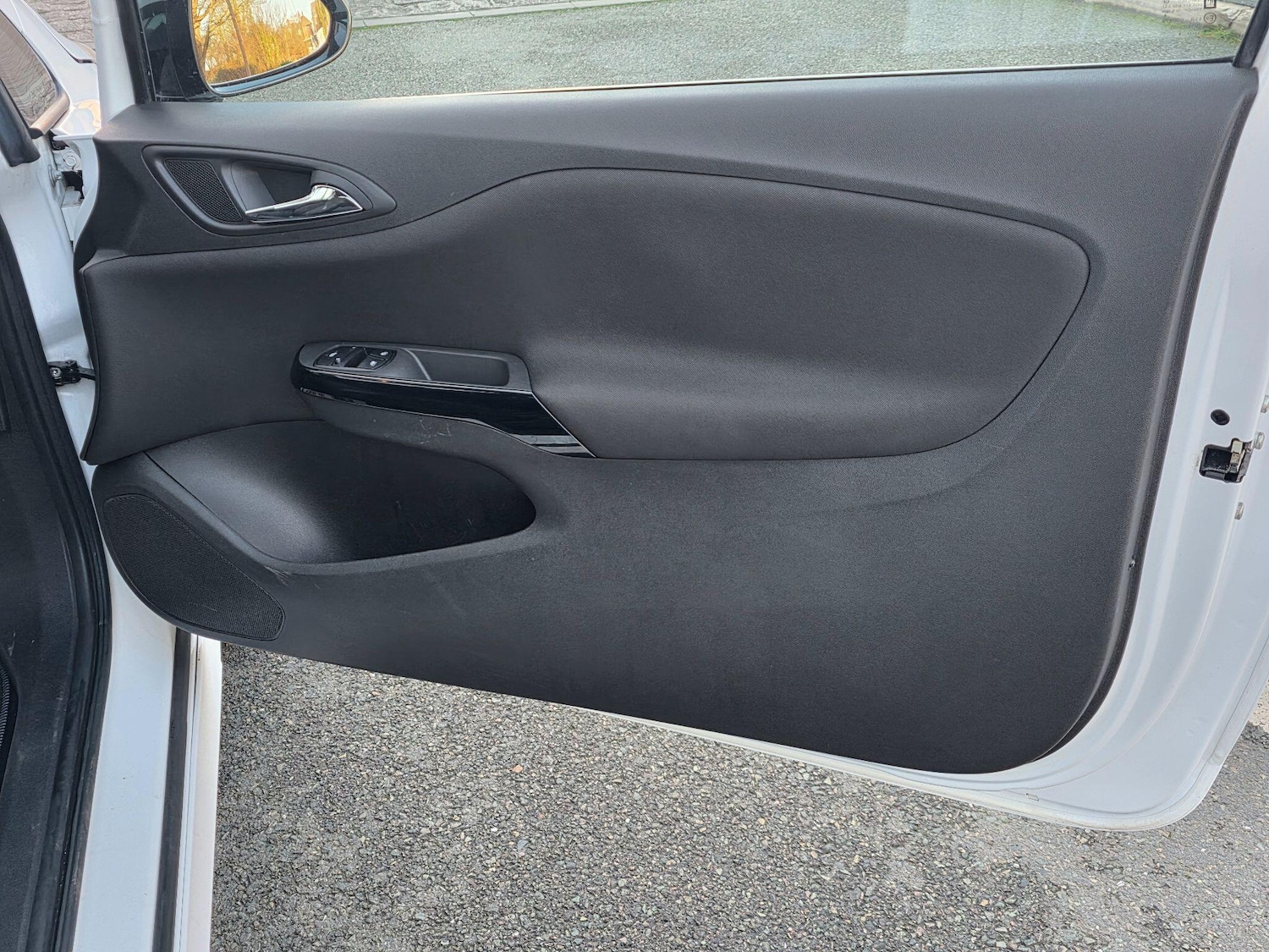 Used Vauxhall Corsa 2015 for sale - 77010628: Photo 15