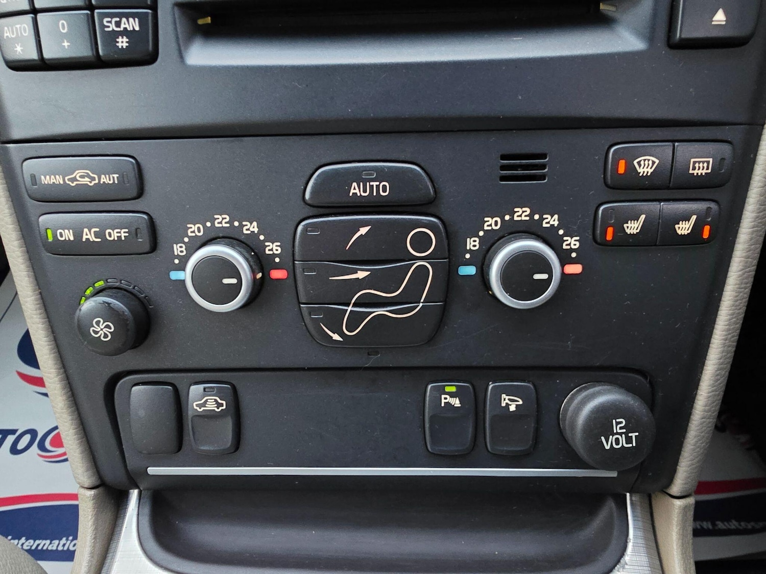 Used Volvo XC90 2012 for sale - 76978009: Photo 31