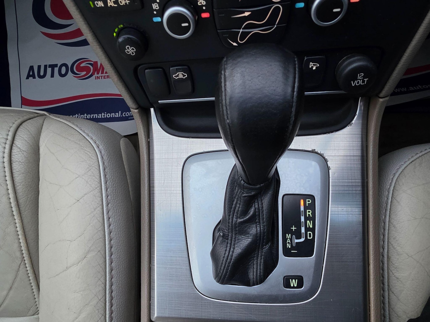 Used Volvo XC90 2012 for sale - 76978009: Photo 32