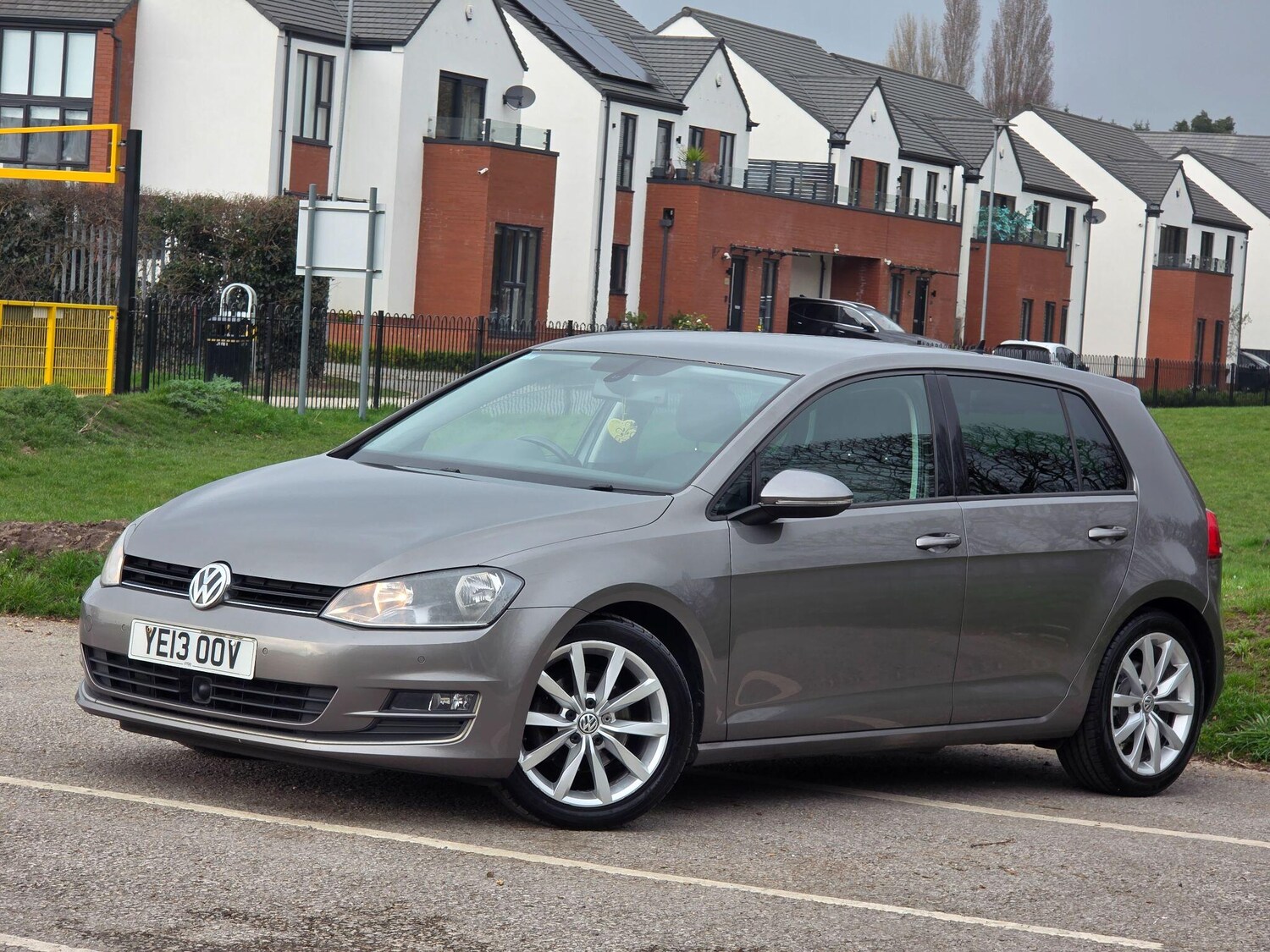 Used Volkswagen Golf 2013 for sale - 77810340: Photo 3
