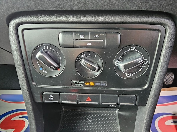 Used Volkswagen Beetle 2014 for sale - 74768963: Photo 24