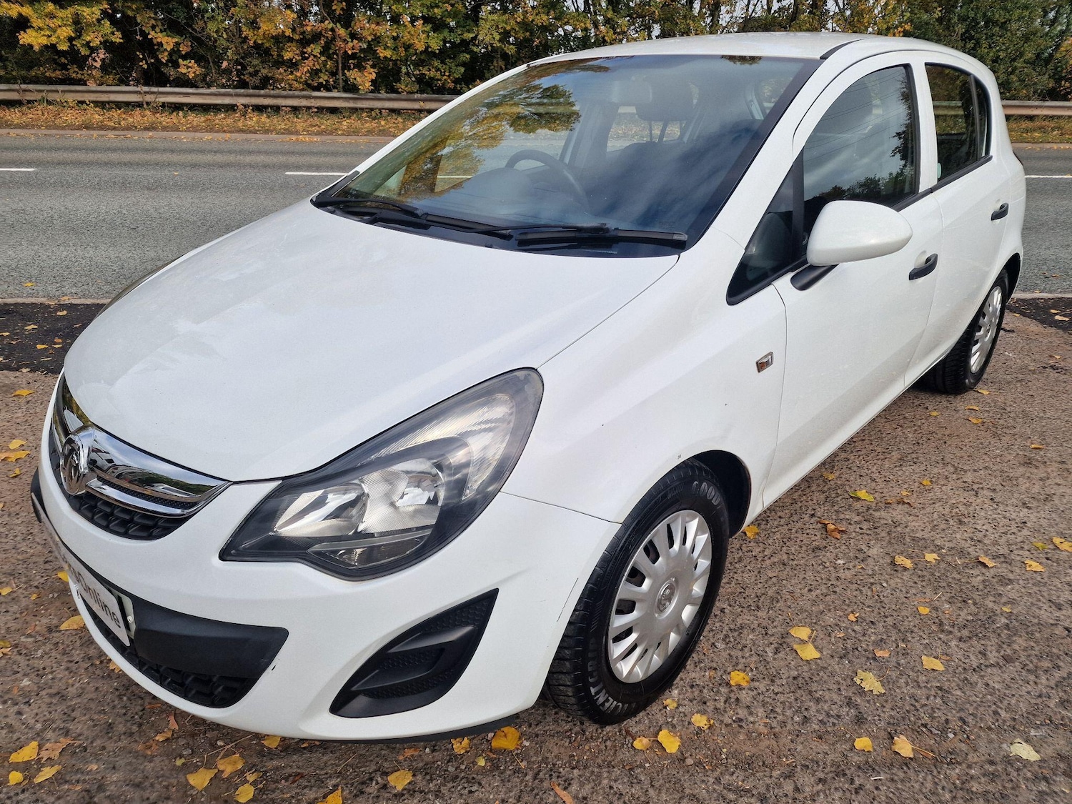 Used Vauxhall Corsa 2014 for sale - 76538640: Photo 3
