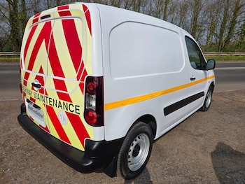 Used Peugeot Partner 2017 for sale - 75908808: Photo