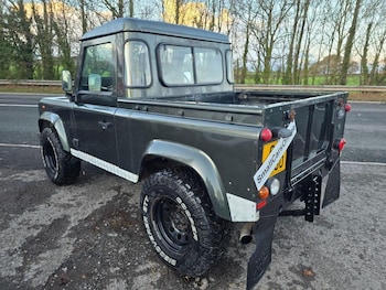 Used Land Rover Defender 2006 for sale - 77340655: Photo