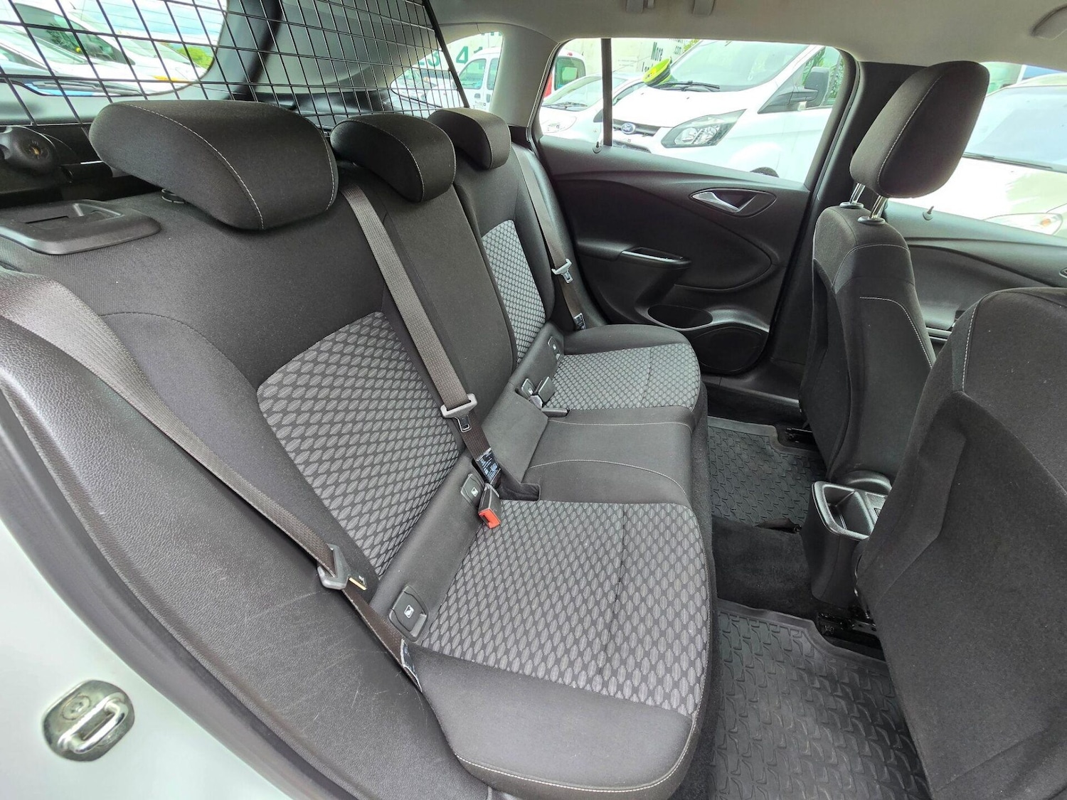 Used Vauxhall Astra 2017 for sale - 76891868: Photo 16