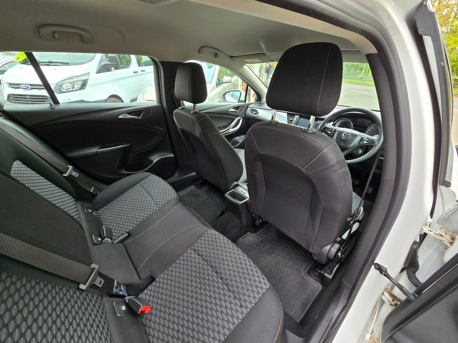 Used Vauxhall Astra 2017 for sale - 76891868: Photo 19