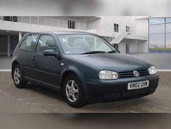 Volkswagen - Golf