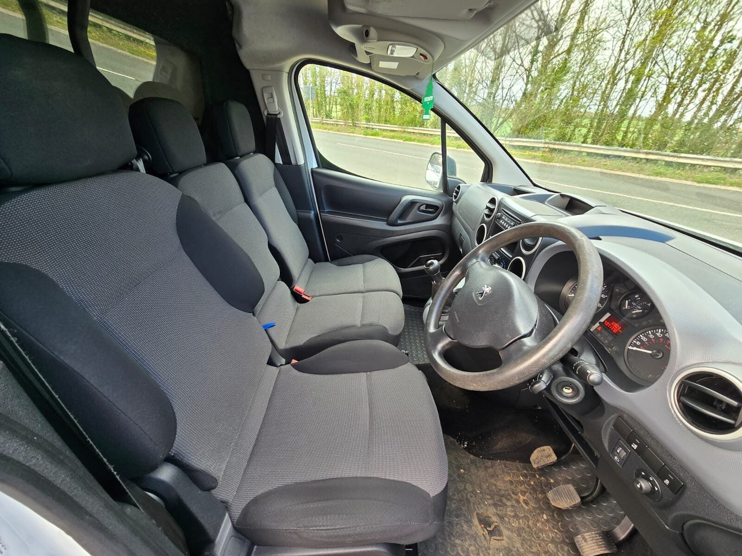 Used Peugeot Partner 2017 for sale - 78012837: Photo 11