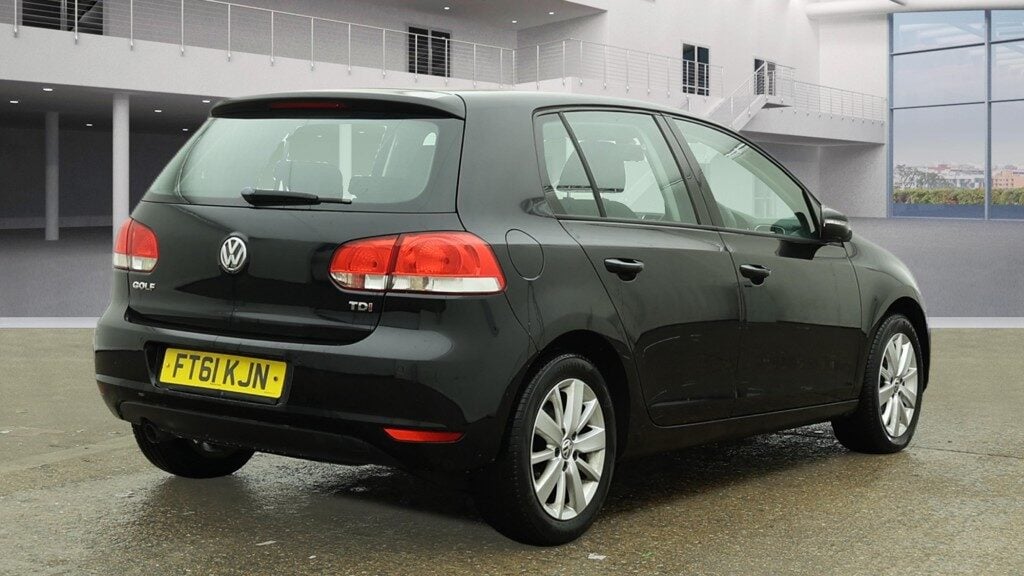 Used Volkswagen Golf 2011 for sale - 77168671: Photo 4