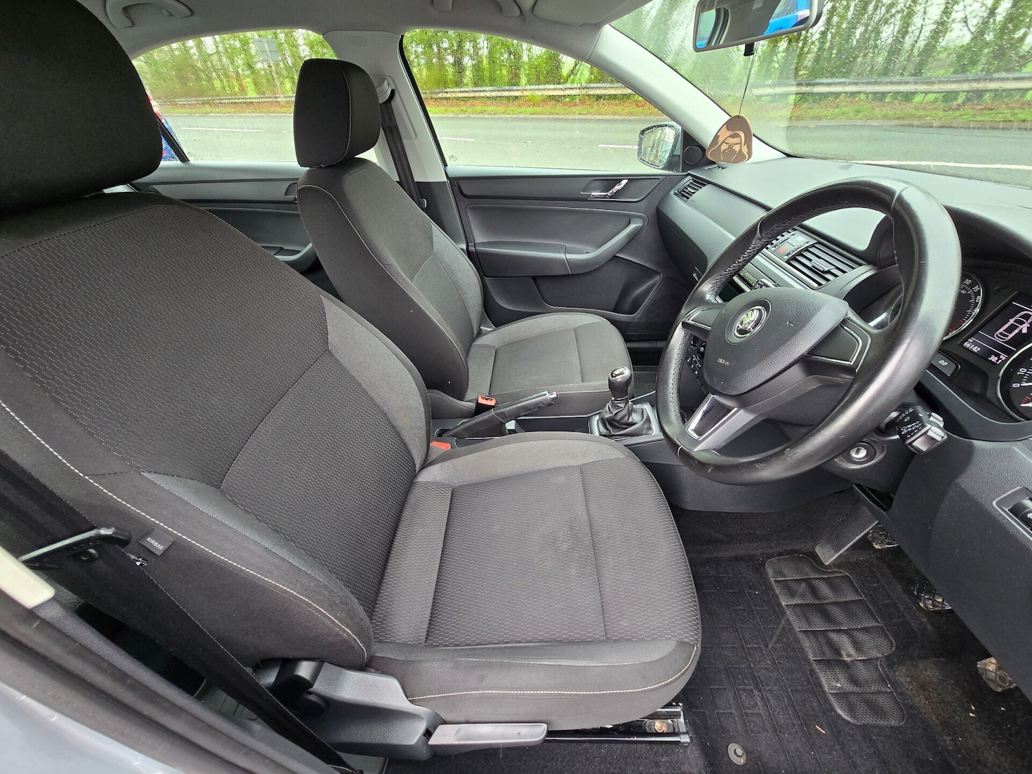 Used Skoda Rapid 2013 for sale - 76985197: Photo 11