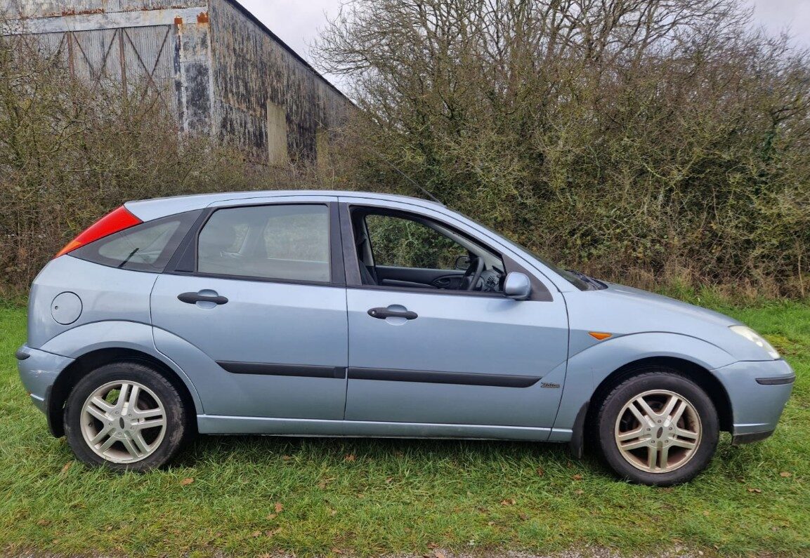 Used Ford Focus 2004 for sale - 76893124: Photo 4