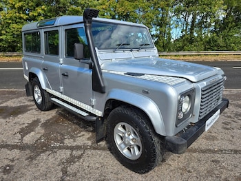 Land Rover - Defender