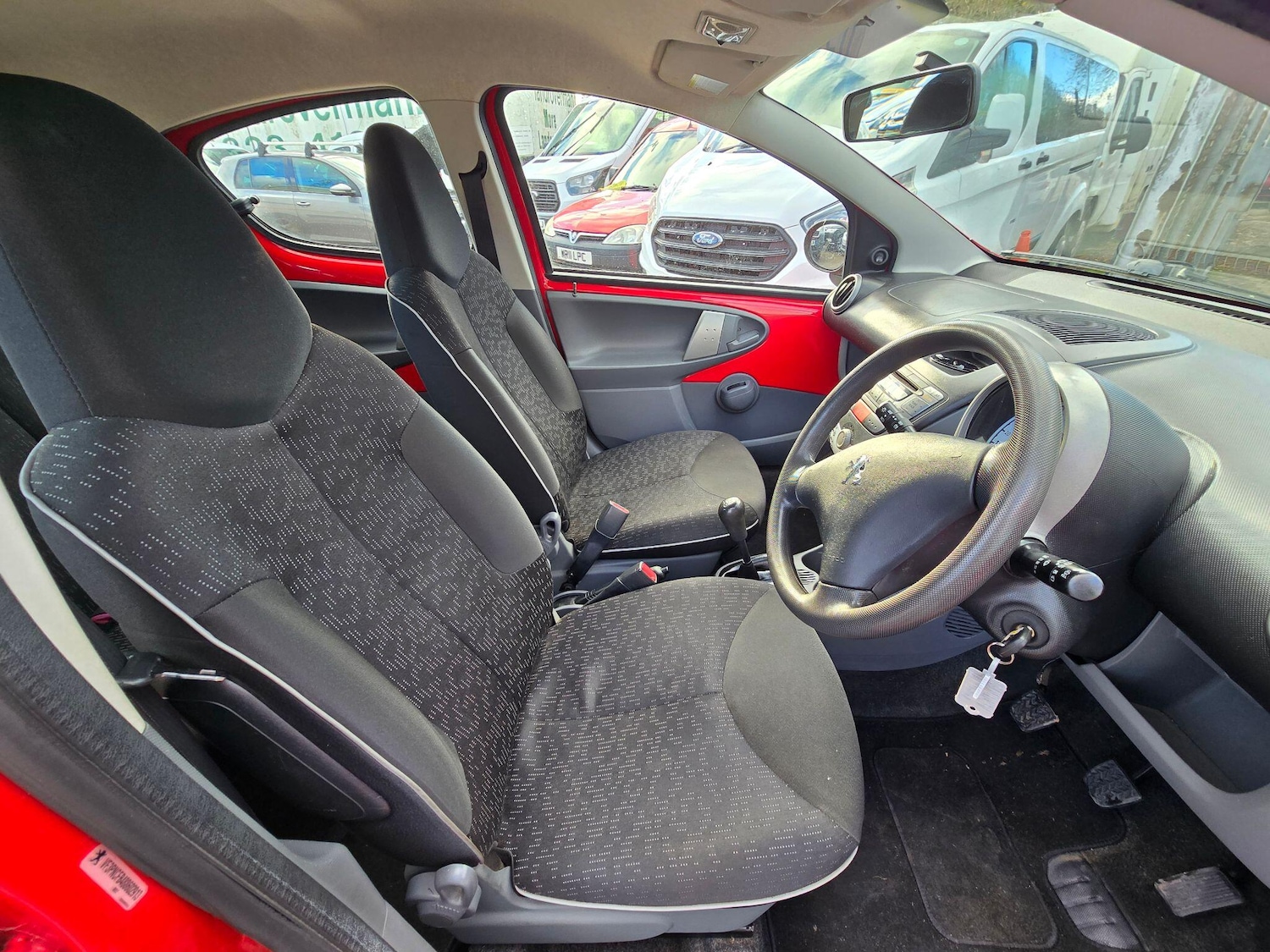 Used Peugeot 107 2011 for sale - 76612718: Photo 10