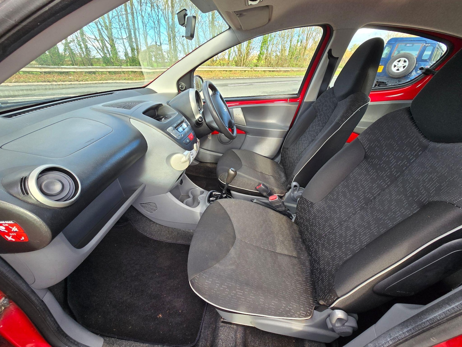 Used Peugeot 107 2011 for sale - 76612718: Photo 14