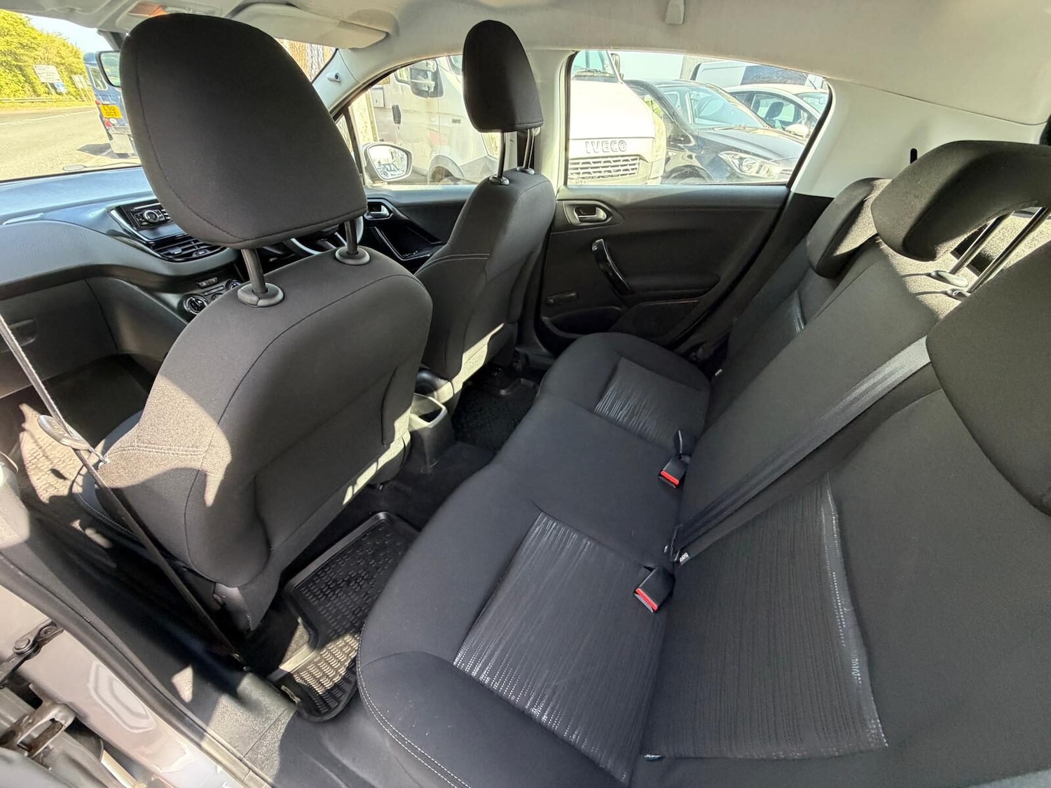 Used Peugeot 208 2016 for sale - 78201589: Photo 14