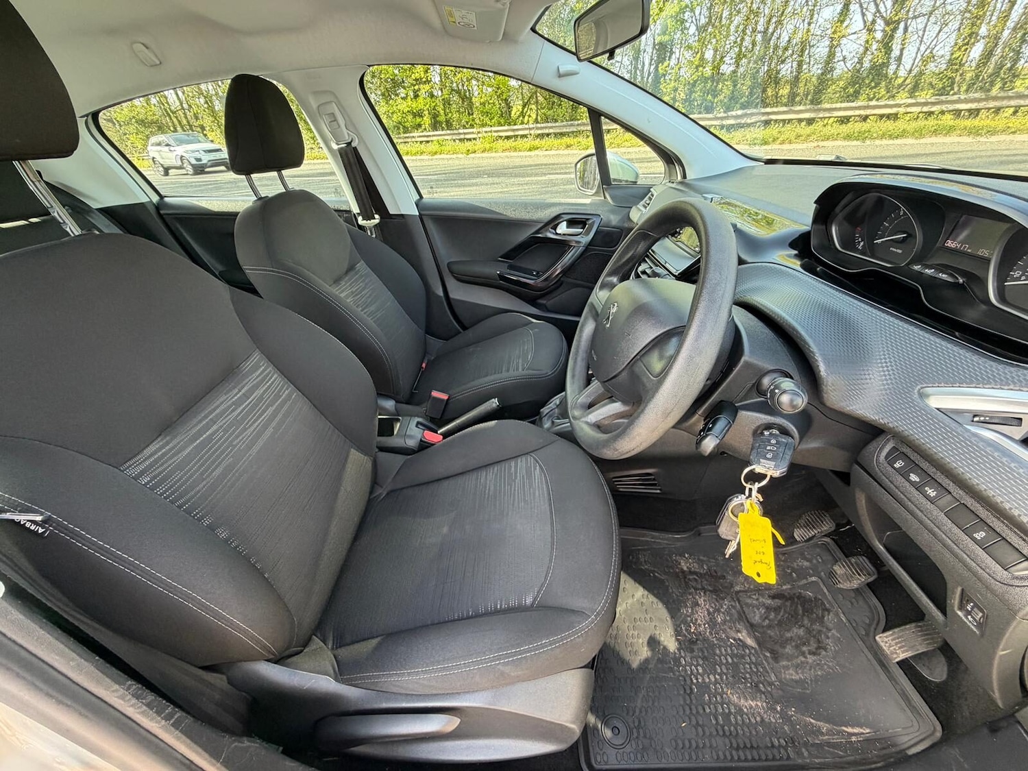 Used Peugeot 208 2016 for sale - 78201589: Photo 8