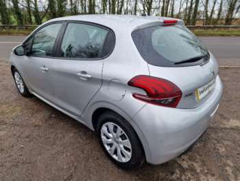 Used Peugeot 208 2018 for sale - 74810535: Photo