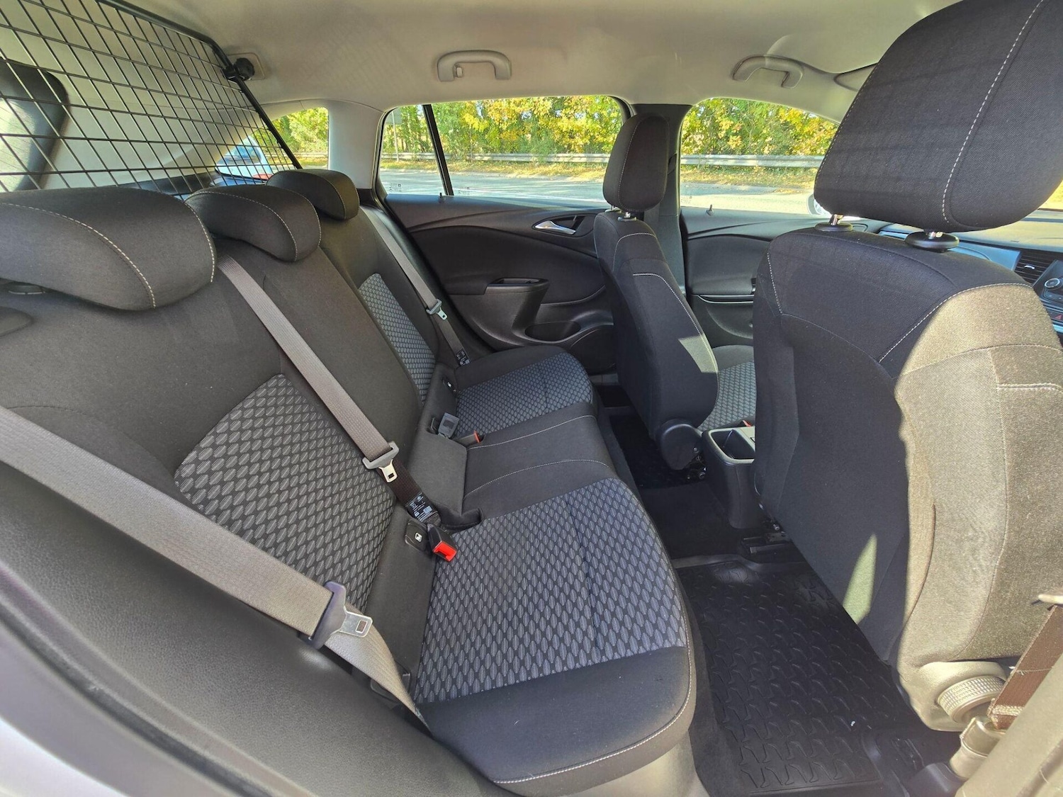 Used Vauxhall Astra 2017 for sale - 76891866: Photo 12