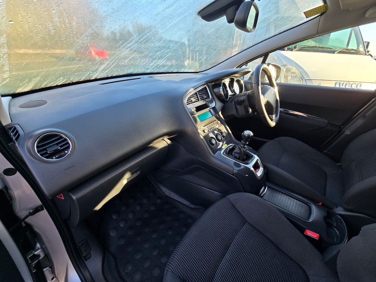 Used Peugeot 5008 2017 for sale - 77006558: Photo 14