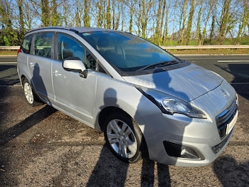 Used Peugeot 5008 2017 for sale - 77006558: Photo