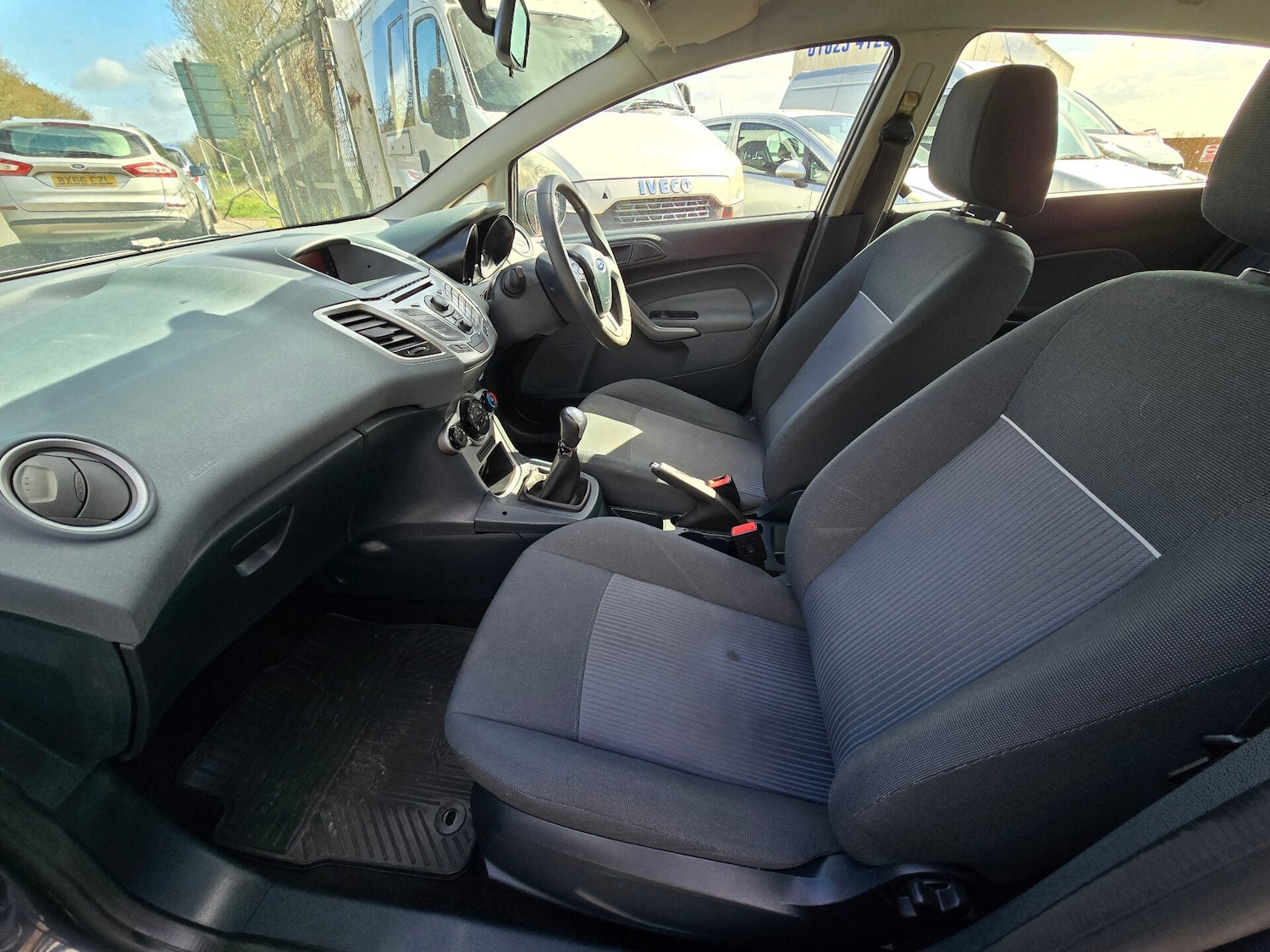 Used Ford Fiesta 2011 for sale - 78012858: Photo 14