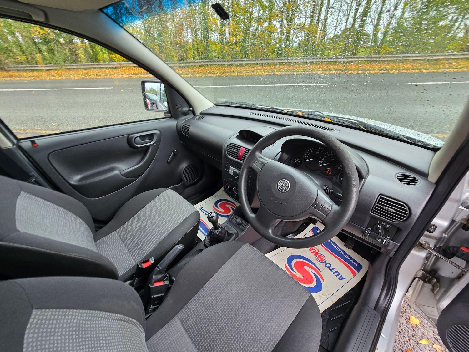Used Vauxhall Combo 2010 for sale - 76370093: Photo 9
