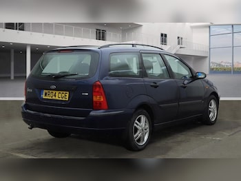 Used Ford Focus 2004 for sale - 77662060: Photo