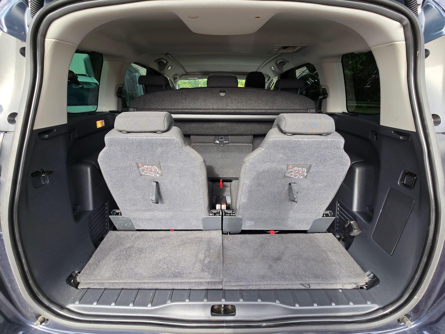 Vehicle 28